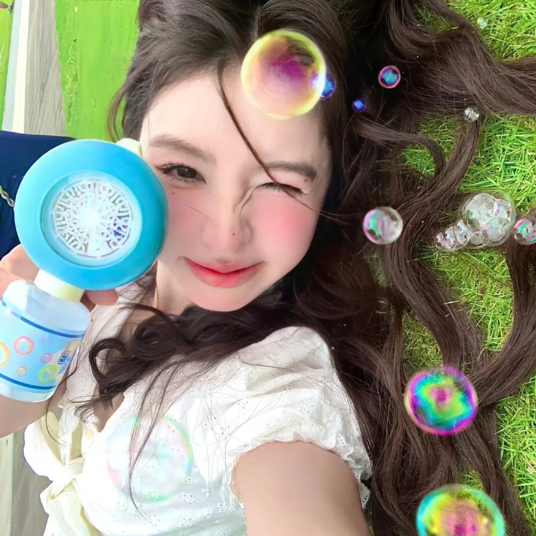 掀饭桌小疯批夺回气运后不忍了